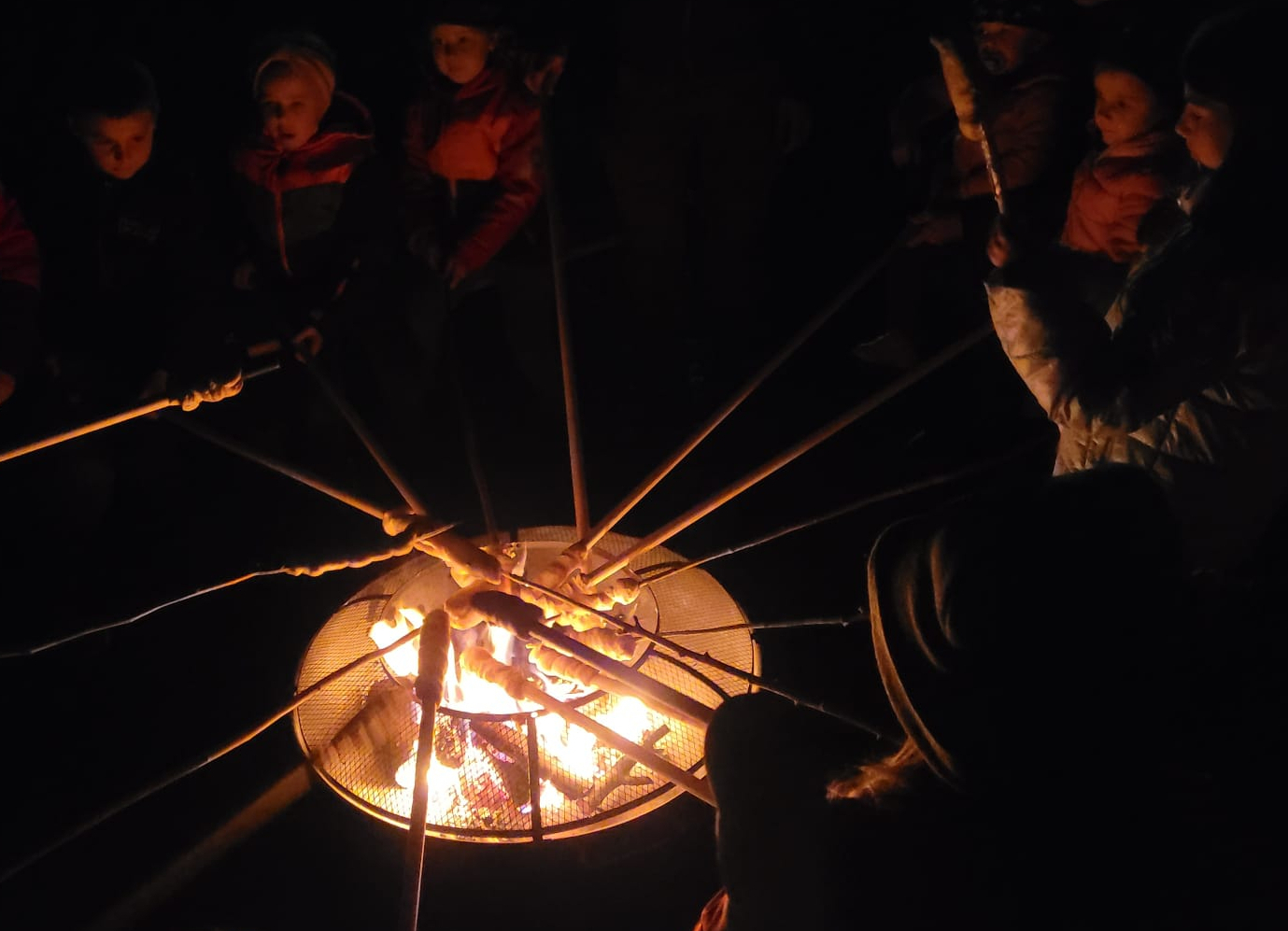 Osternacht2024 Stockbrot1